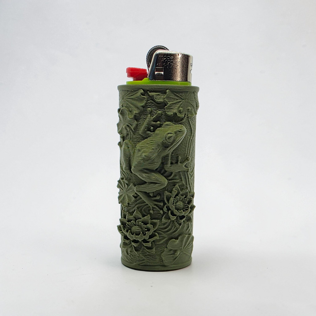 Raised Frog Standard Lighter Sleeve