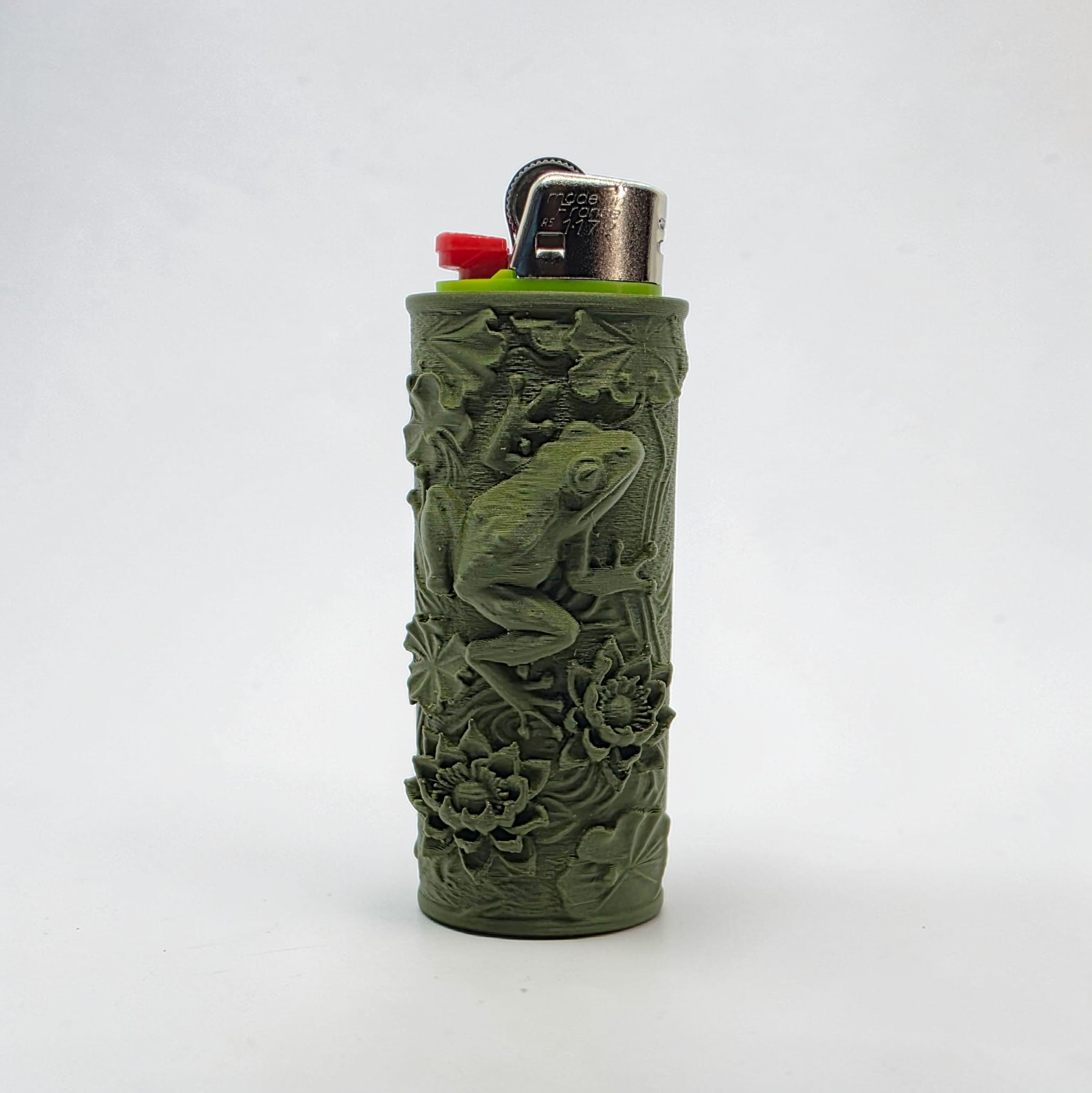 Raised Frog Standard Lighter Sleeve